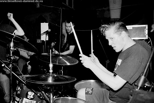 Chainbreaker live pics