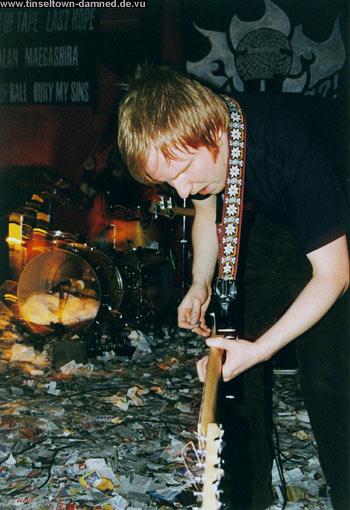 Scraps Of Tape live pics